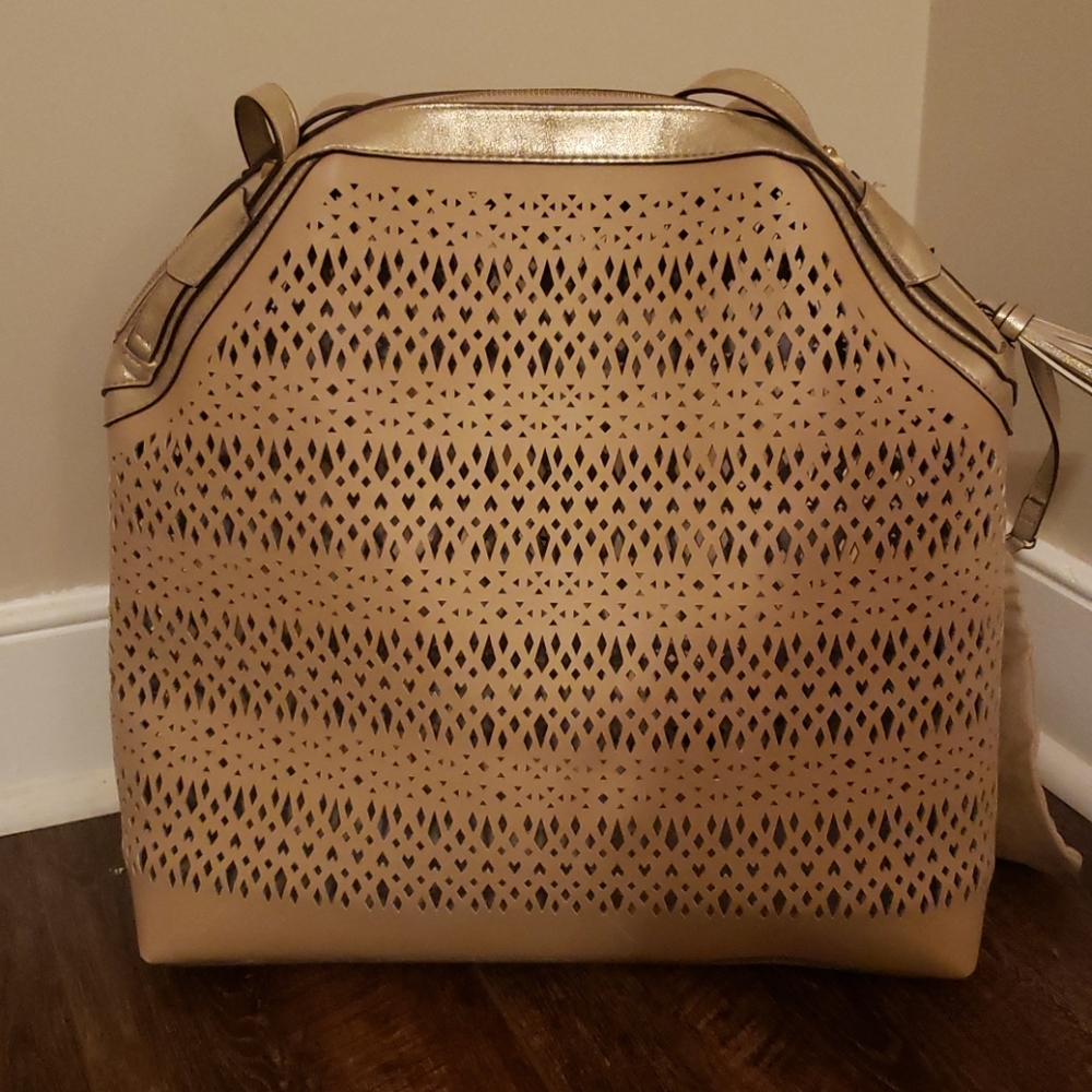 Stella and Dot cream satchel